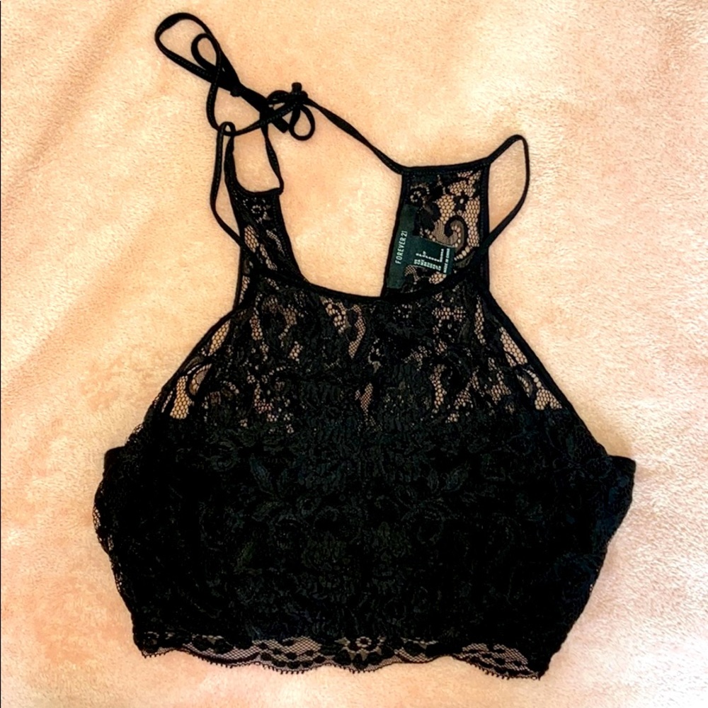 •Black Forever21 Lace Bralette•